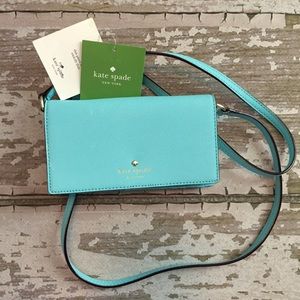Kate Spade crossbody wallet holds iphone NWT